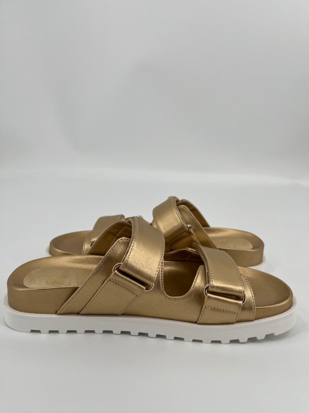 Guess Fabula Lug Sole Sandals Gold Size 9M Faux Leather Hook Loop Platform Slide - Picture 8 of 15